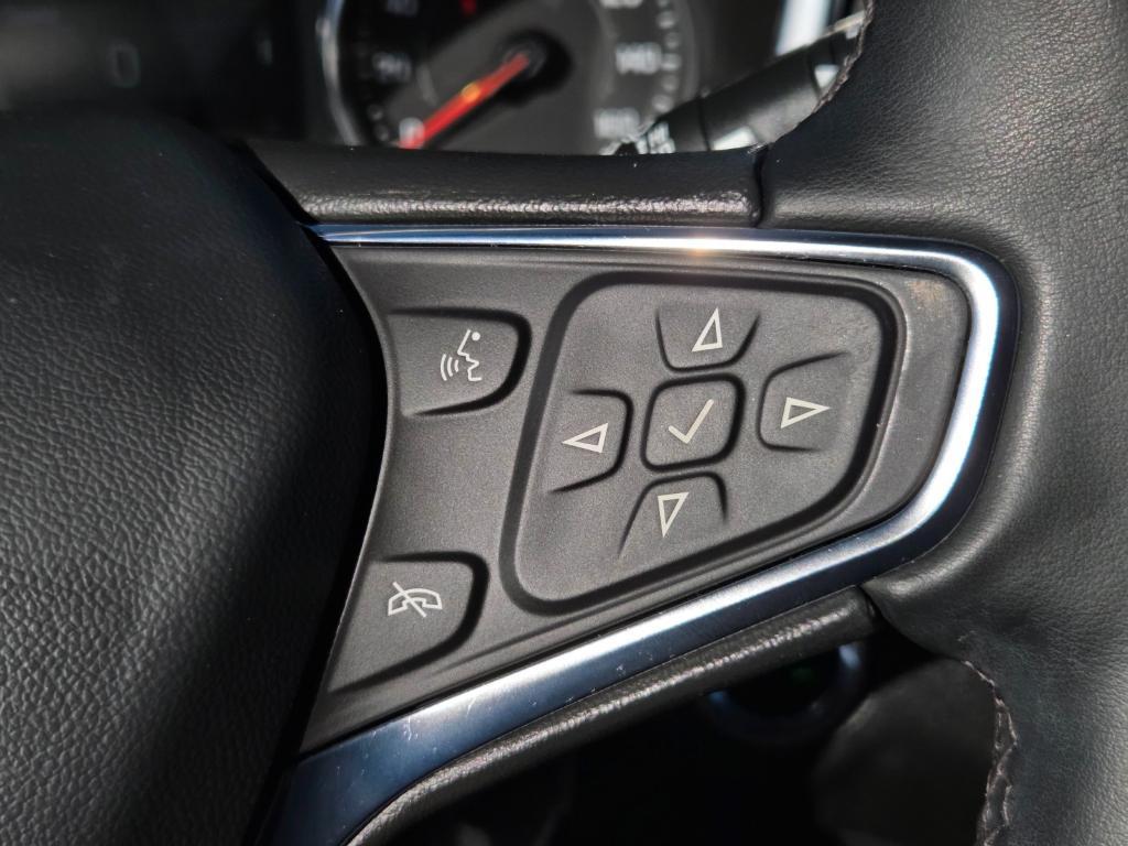 used 2023 Chevrolet Equinox car, priced at $22,621