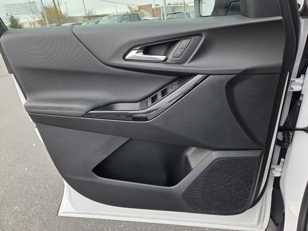 new 2026 Chevrolet Equinox car, priced at $34,035