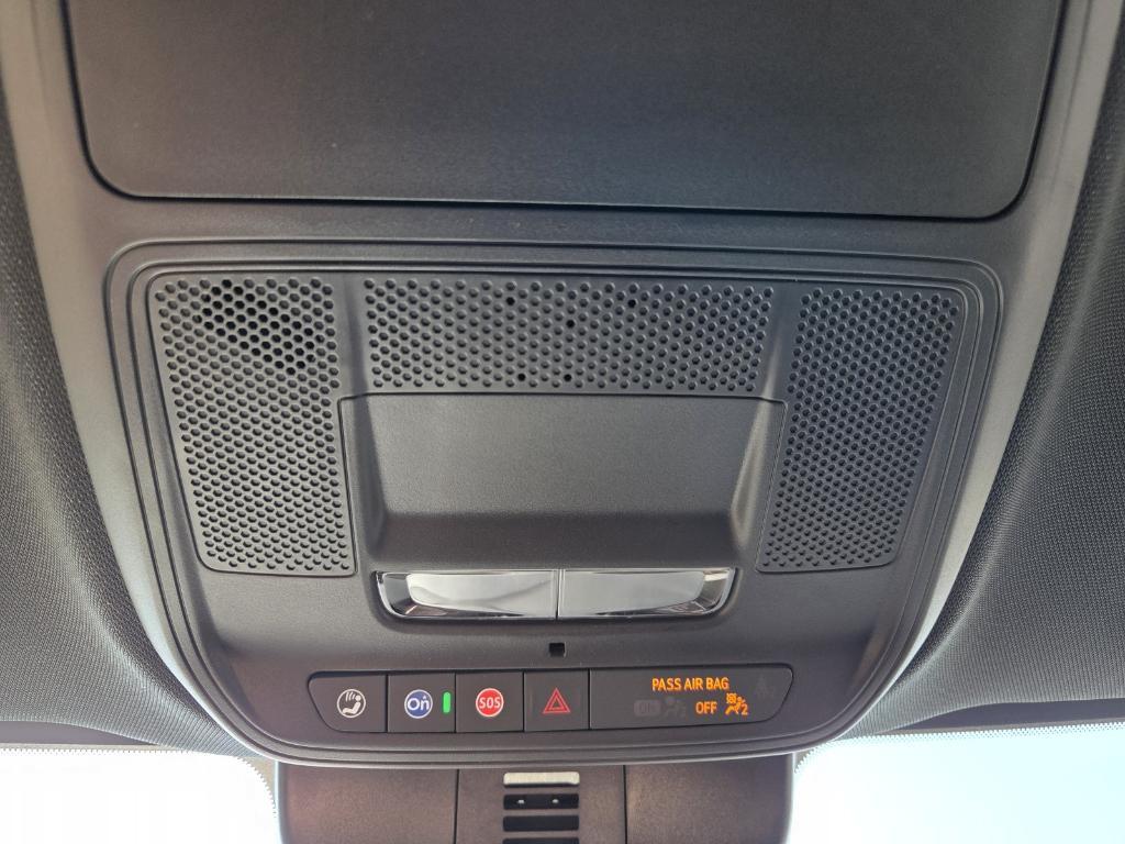 new 2026 Chevrolet Traverse car, priced at $45,920