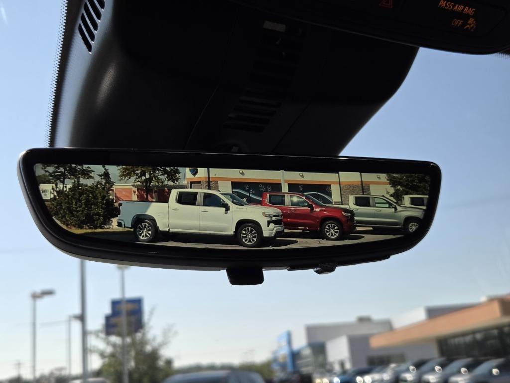 new 2026 Chevrolet Traverse car, priced at $45,920