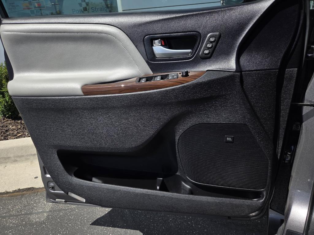 used 2017 Toyota Sienna car, priced at $29,881
