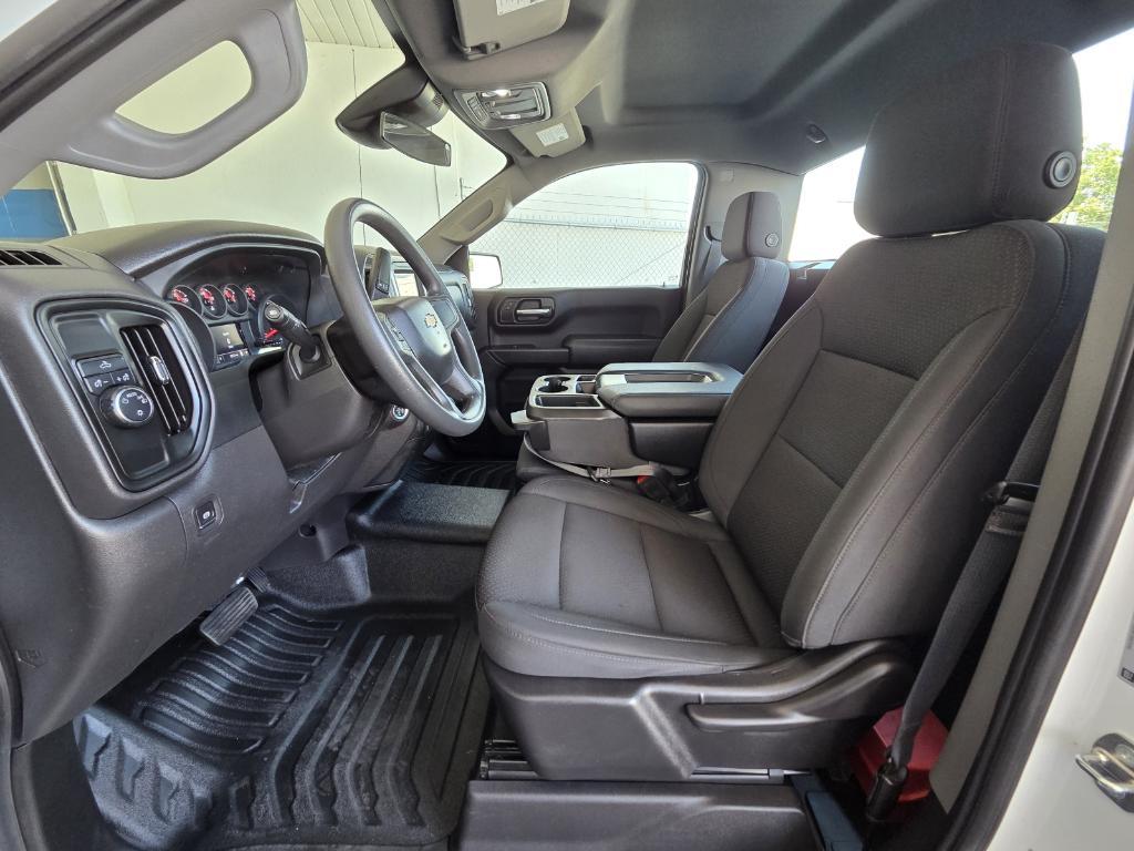 used 2024 Chevrolet Silverado 1500 car, priced at $30,991