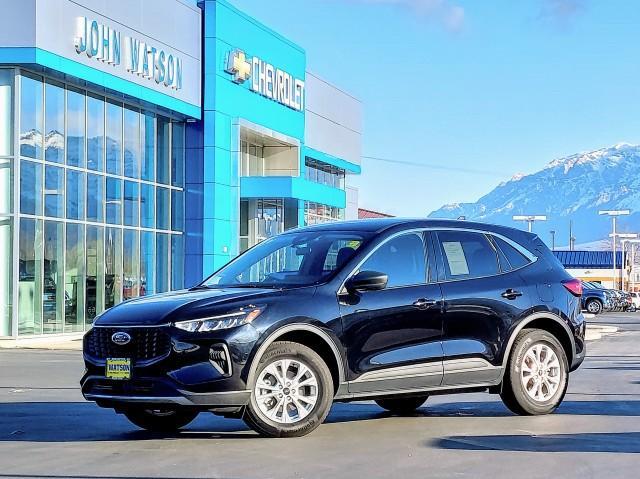 used 2023 Ford Escape car, priced at $25,652