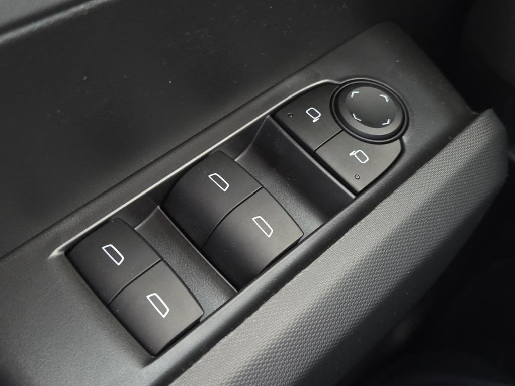 new 2025 Chevrolet Colorado car, priced at $40,155