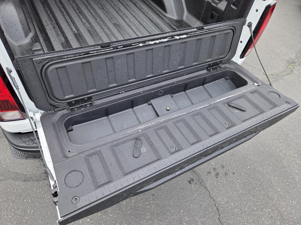 new 2025 Chevrolet Colorado car, priced at $40,155