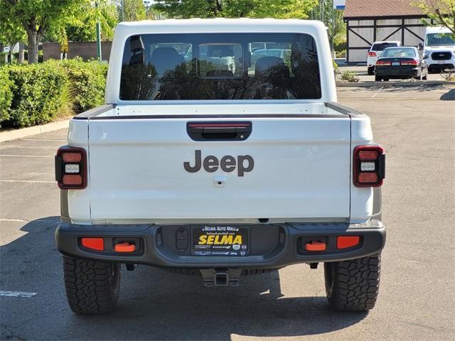 new 2025 Jeep Gladiator car, priced at $50,225