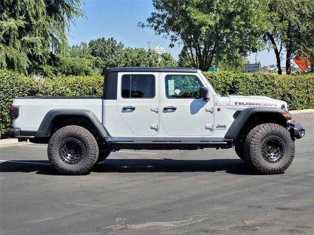 new 2024 Jeep Gladiator car, priced at $59,487