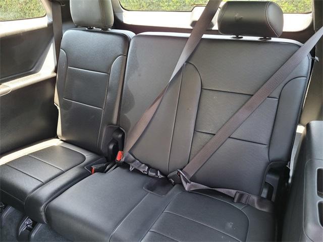 used 2022 Chevrolet Traverse car, priced at $34,995