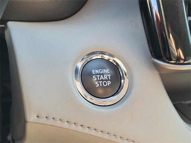 used 2022 Toyota Highlander car, priced at $39,700