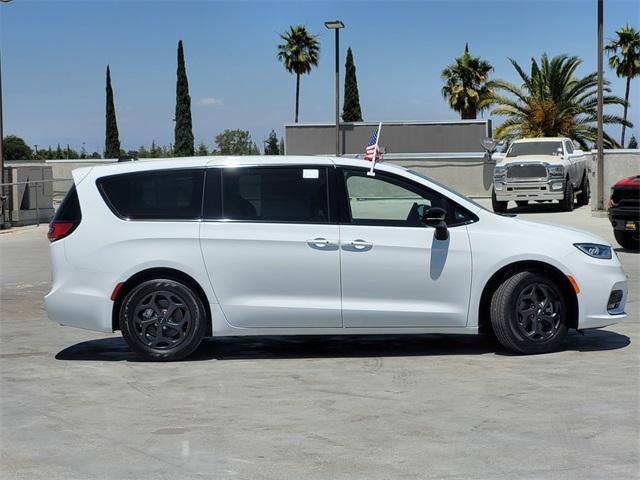 new 2023 Chrysler Pacifica Hybrid car, priced at $52,988