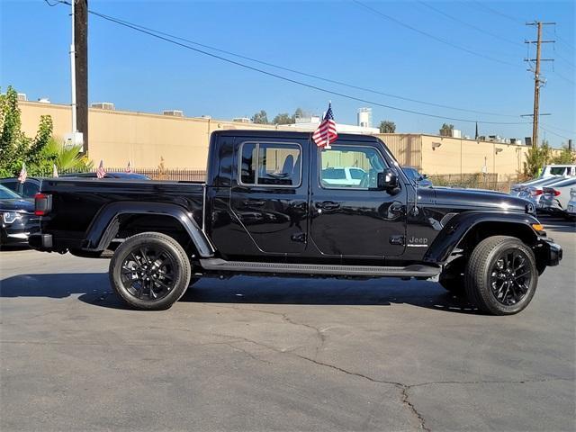 used 2023 Jeep Gladiator car, priced at $37,161