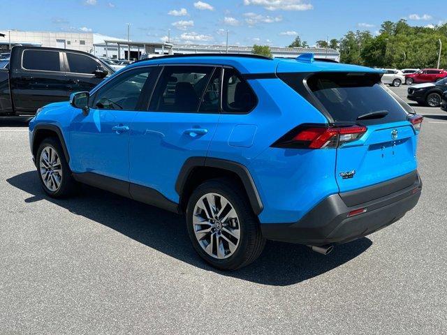 used 2020 Toyota RAV4 car, priced at $27,495
