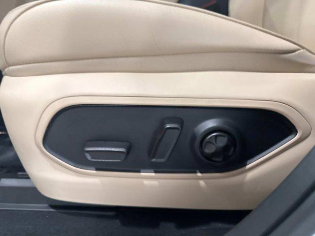 used 2025 Jeep Grand Cherokee car, priced at $40,995
