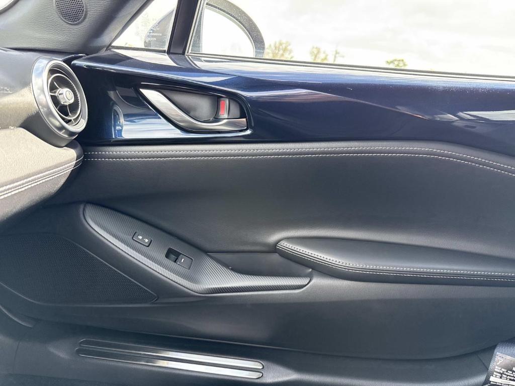 new 2025 Mazda MX-5 Miata RF car, priced at $35,796