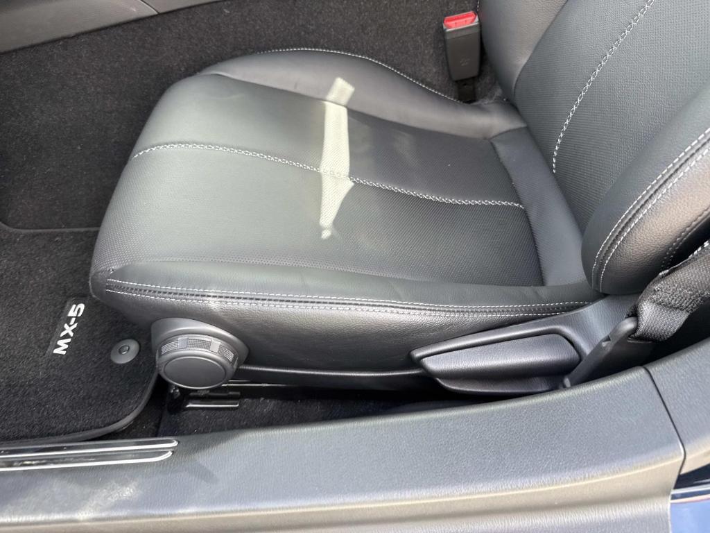 new 2025 Mazda MX-5 Miata RF car, priced at $35,796