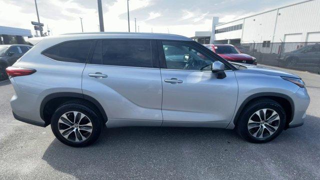 used 2020 Toyota Highlander car, priced at $28,595