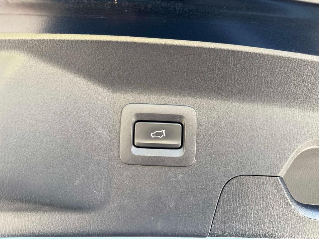 used 2023 Mazda CX-9 car, priced at $26,995