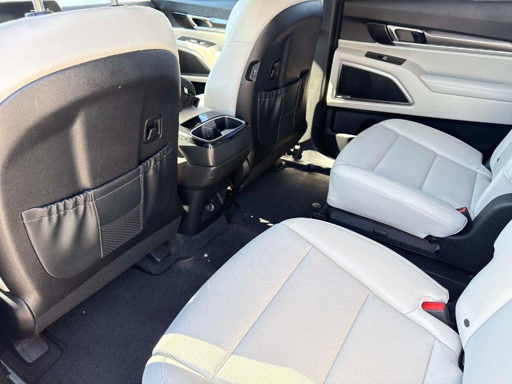 used 2024 Kia Telluride car, priced at $31,995