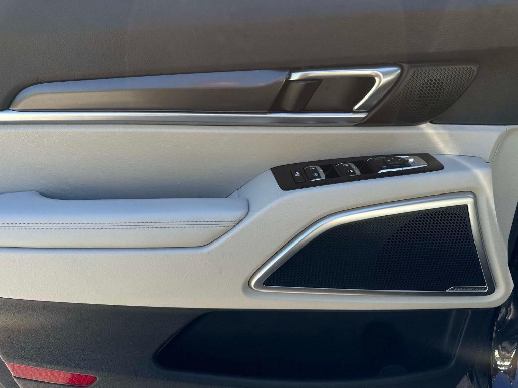 used 2024 Kia Telluride car, priced at $31,995