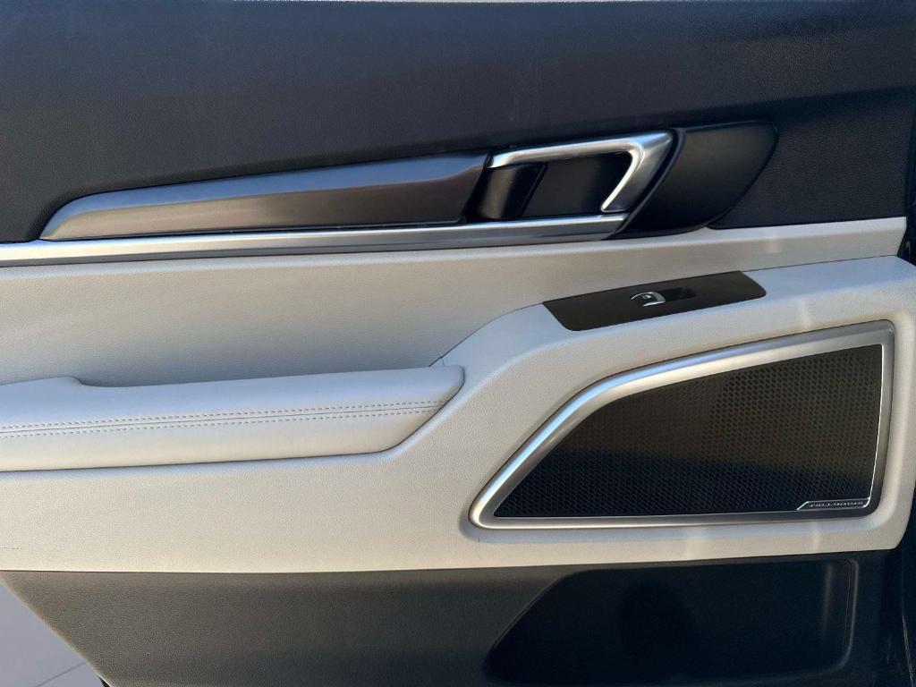 used 2024 Kia Telluride car, priced at $31,995