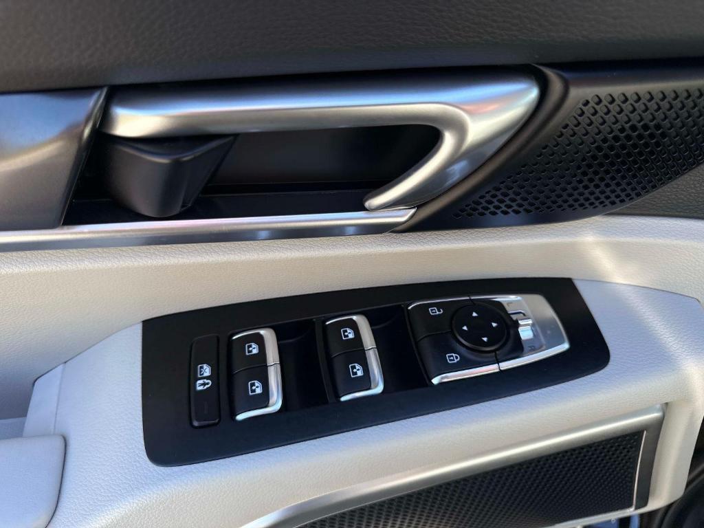 used 2024 Kia Telluride car, priced at $31,995