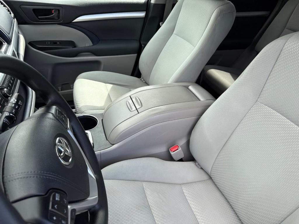 used 2018 Toyota Highlander car, priced at $15,995