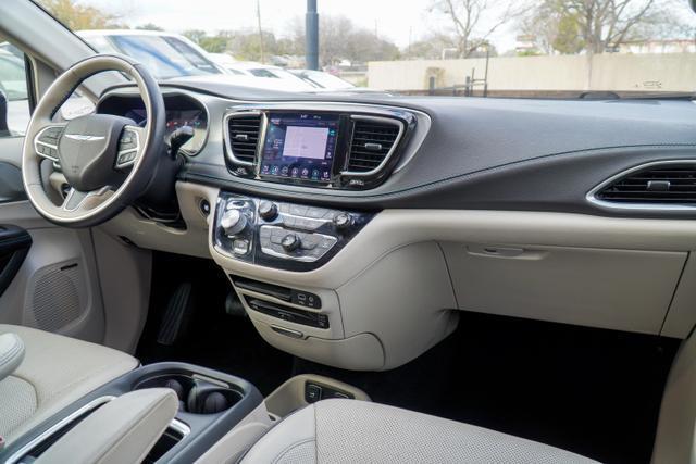 used 2018 Chrysler Pacifica Hybrid car, priced at $13,999