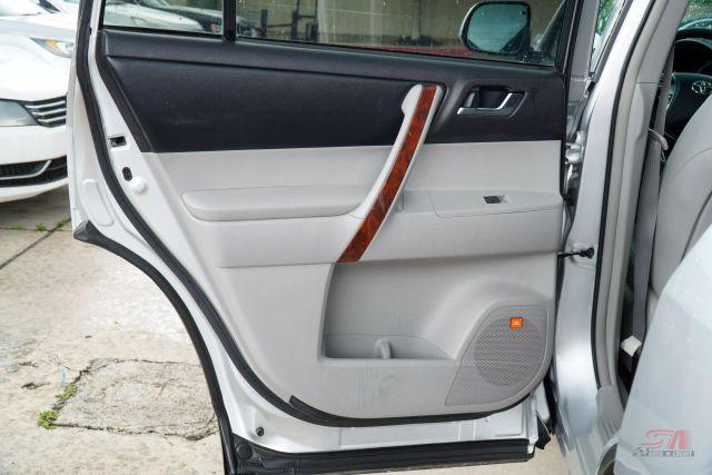 used 2011 Toyota Highlander car, priced at $10,999