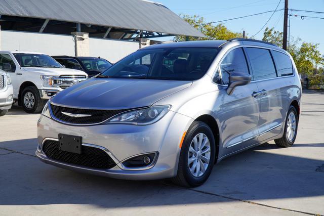 used 2017 Chrysler Pacifica car, priced at $10,999