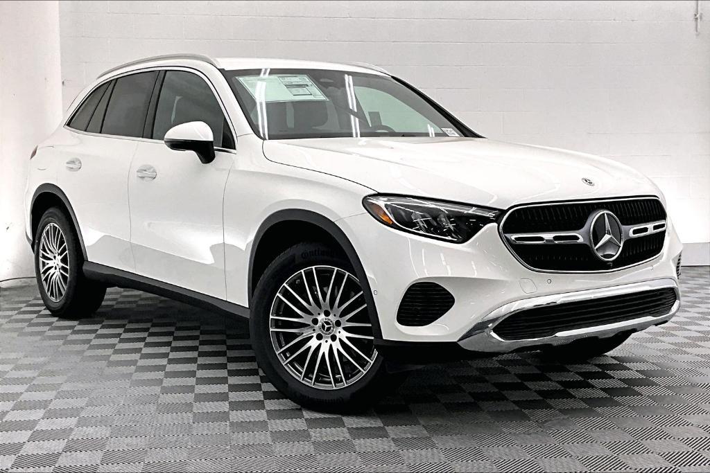 new 2025 Mercedes-Benz GLC 300 car, priced at $51,035