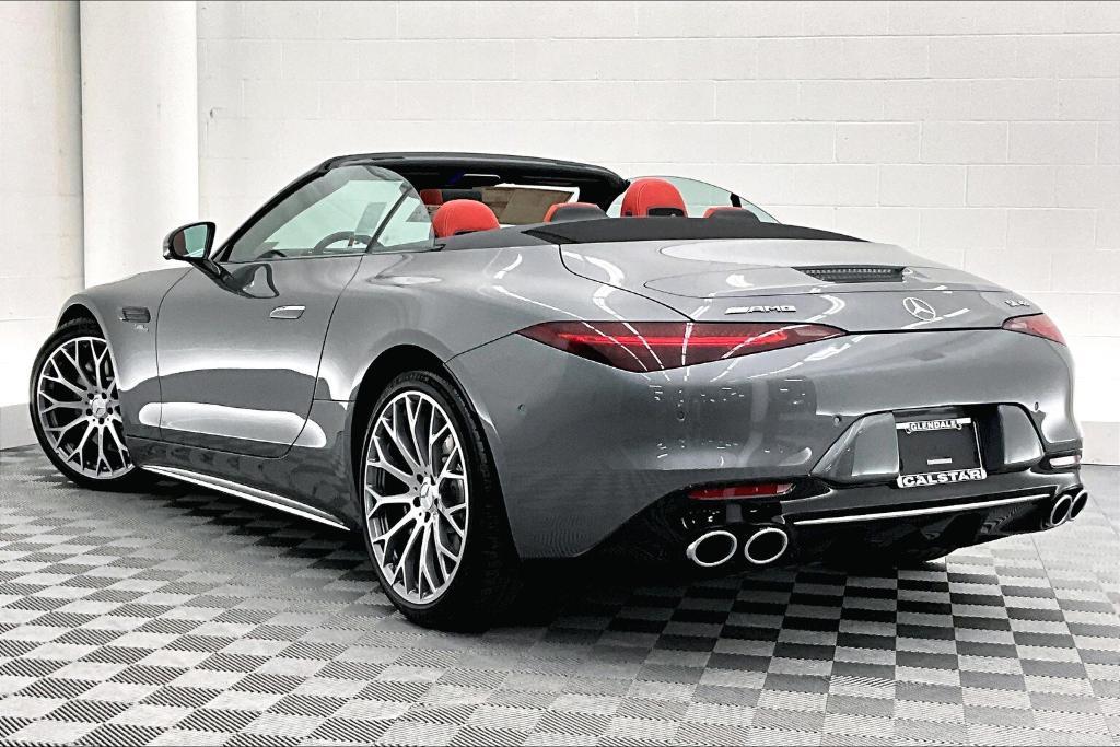 new 2025 Mercedes-Benz AMG SL 43 car, priced at $122,995