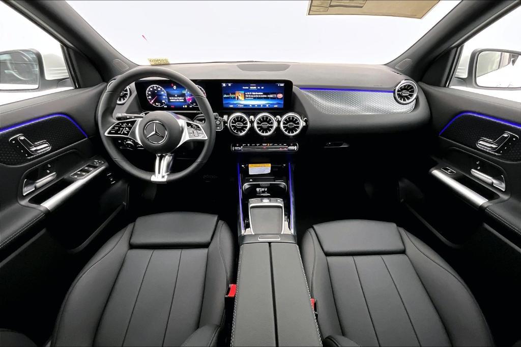 new 2025 Mercedes-Benz GLA 250 car, priced at $44,185