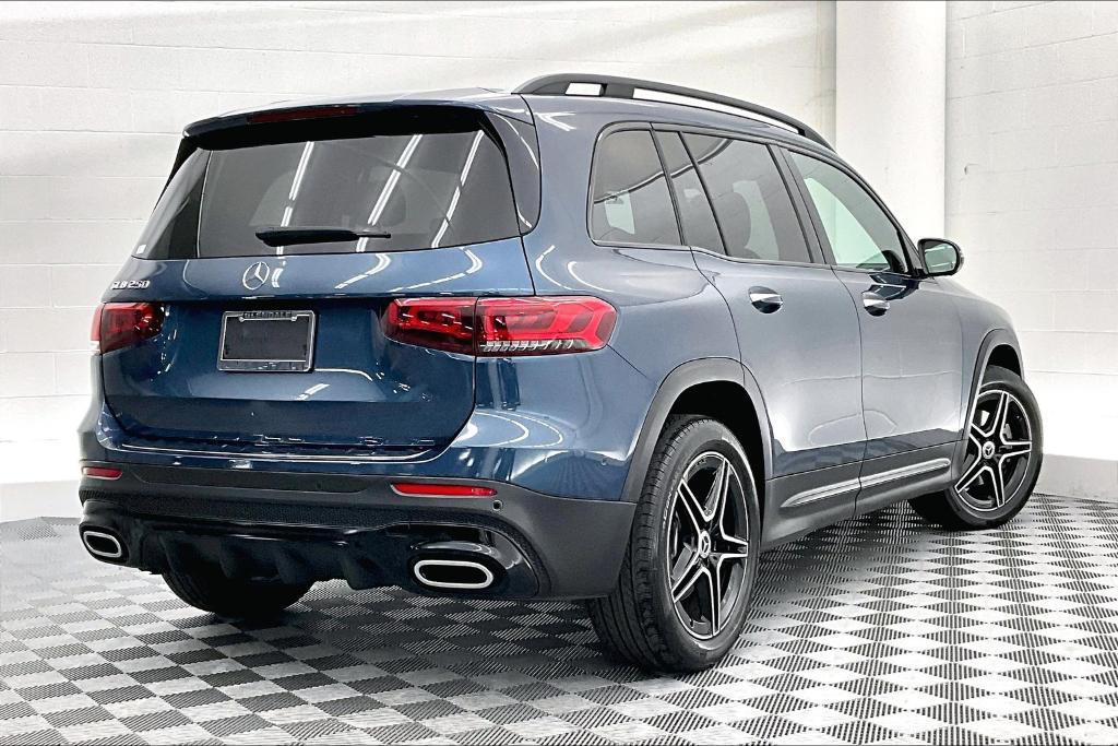 used 2021 Mercedes-Benz GLB 250 car, priced at $26,981
