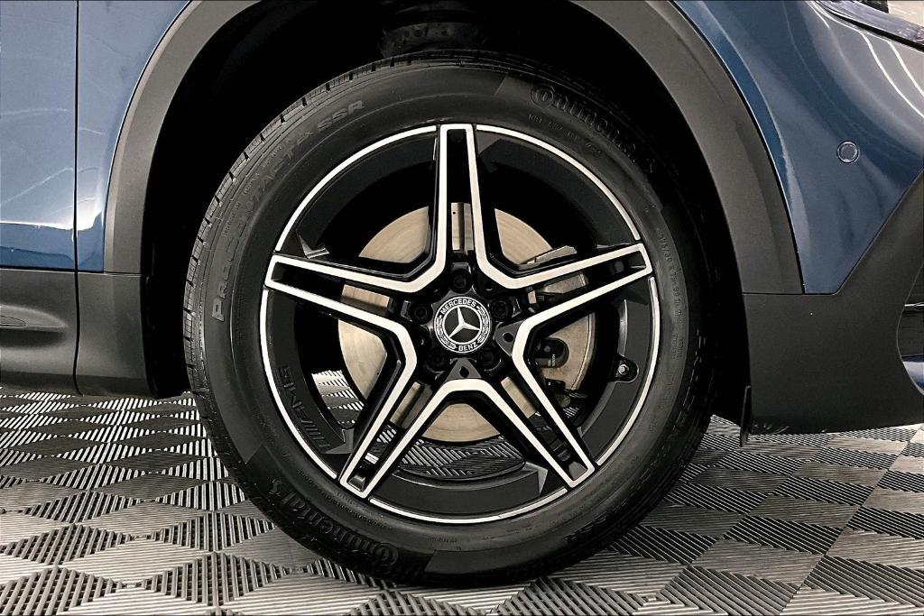 used 2021 Mercedes-Benz GLB 250 car, priced at $26,981