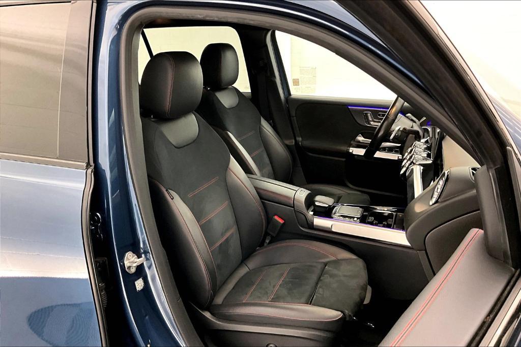 used 2021 Mercedes-Benz GLB 250 car, priced at $26,981