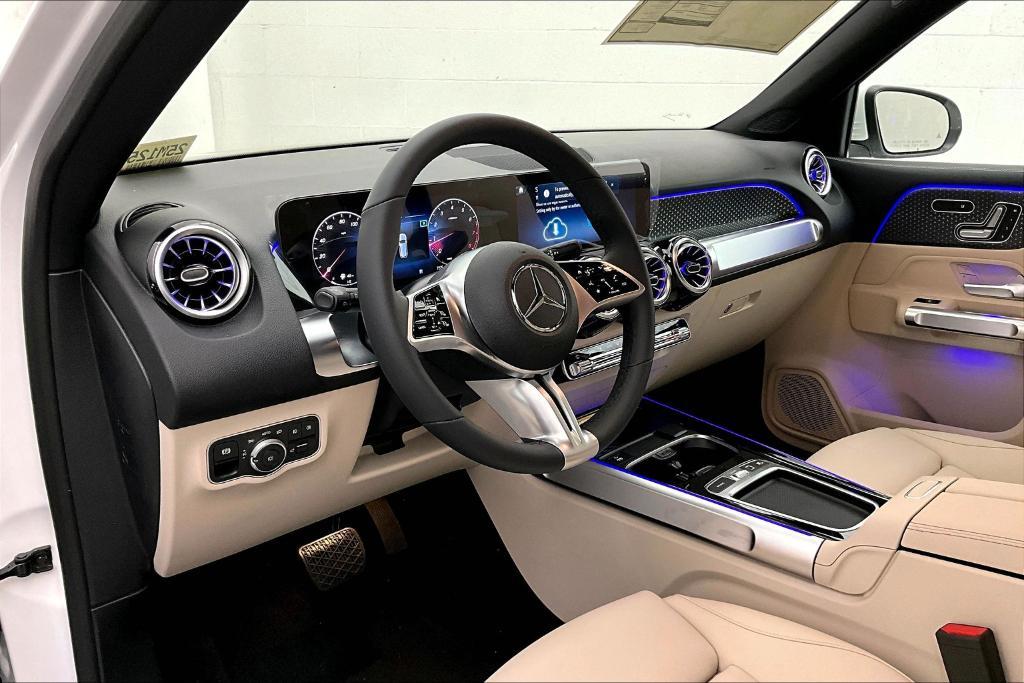 new 2025 Mercedes-Benz GLB 250 car, priced at $47,420