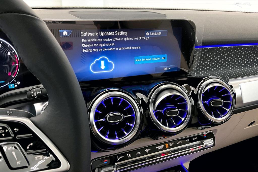 new 2025 Mercedes-Benz GLB 250 car, priced at $47,420
