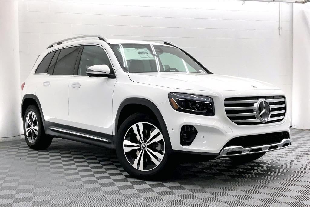 new 2025 Mercedes-Benz GLB 250 car, priced at $47,420