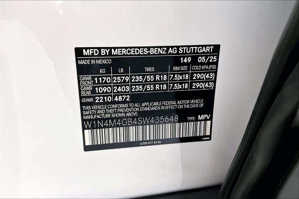 new 2025 Mercedes-Benz GLB 250 car, priced at $47,420