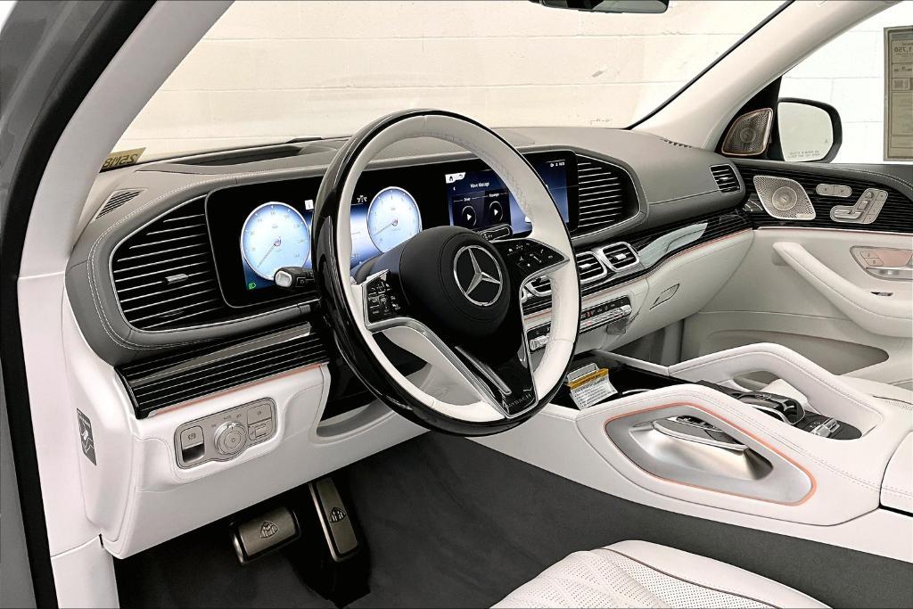 new 2025 Mercedes-Benz Maybach GLS 600 car, priced at $209,400