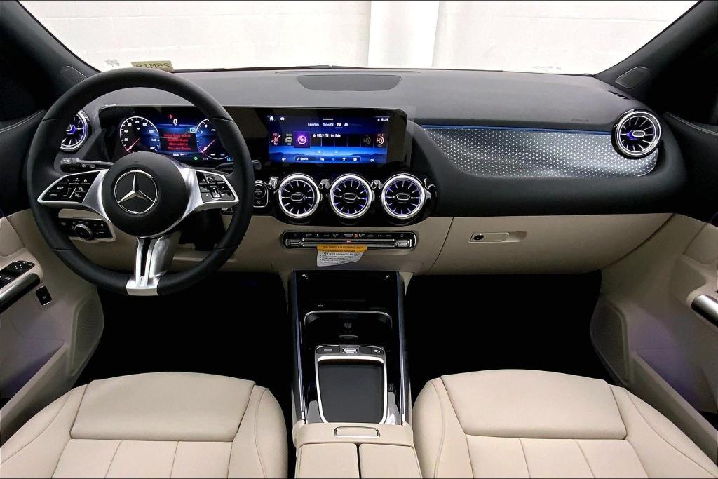 new 2025 Mercedes-Benz GLA 250 car, priced at $46,615