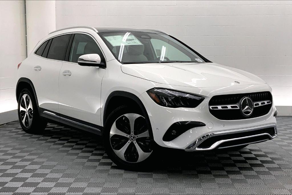 new 2025 Mercedes-Benz GLA 250 car, priced at $46,615