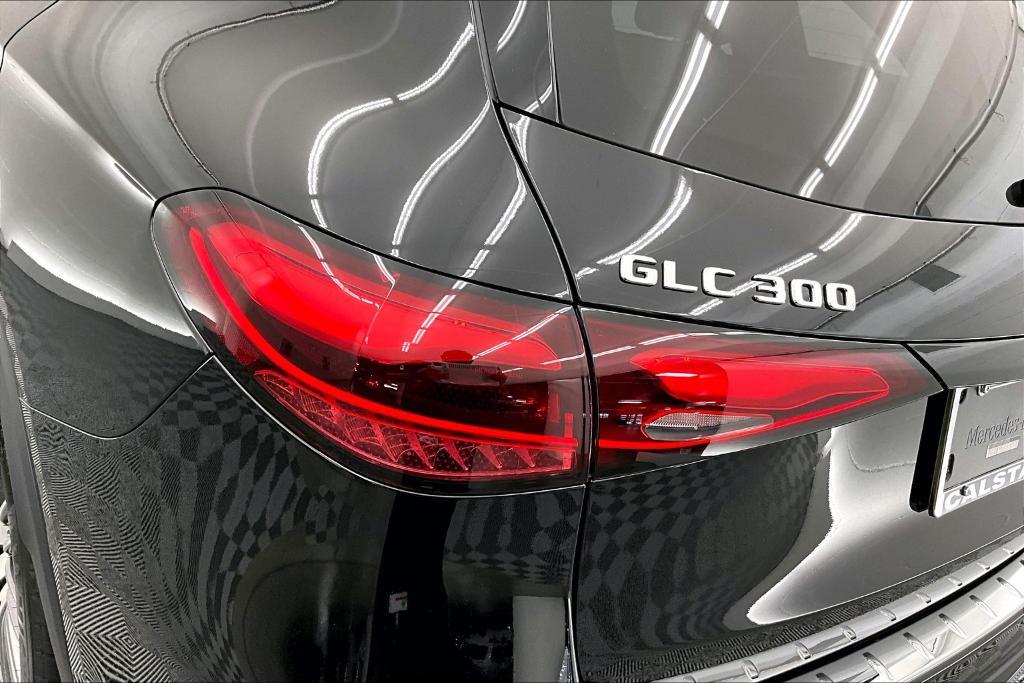 new 2025 Mercedes-Benz GLC 300 car, priced at $51,415