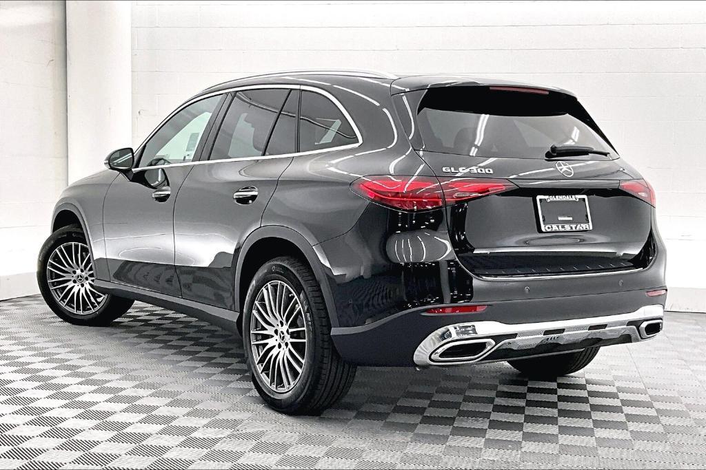 new 2025 Mercedes-Benz GLC 300 car, priced at $51,415