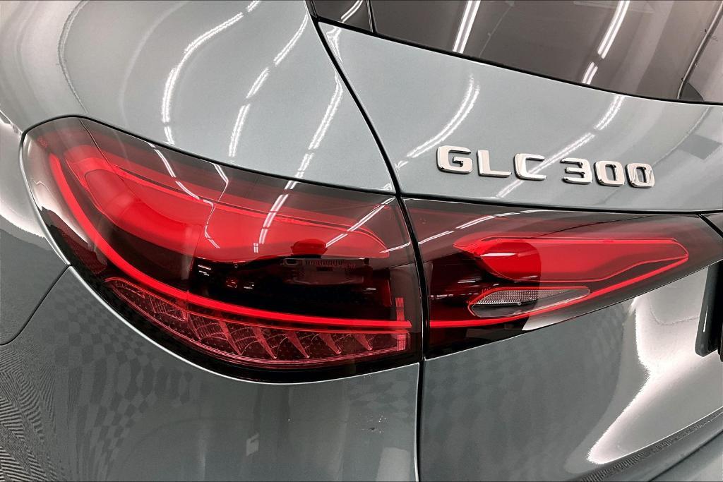 new 2025 Mercedes-Benz GLC 300 car, priced at $57,255
