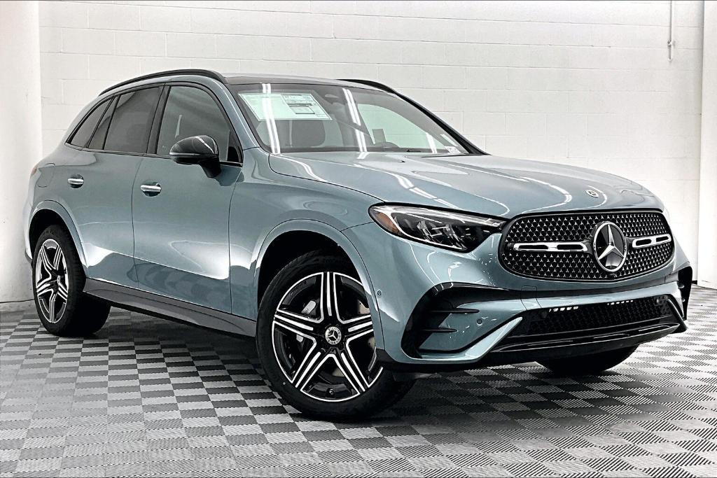 new 2025 Mercedes-Benz GLC 300 car, priced at $57,255