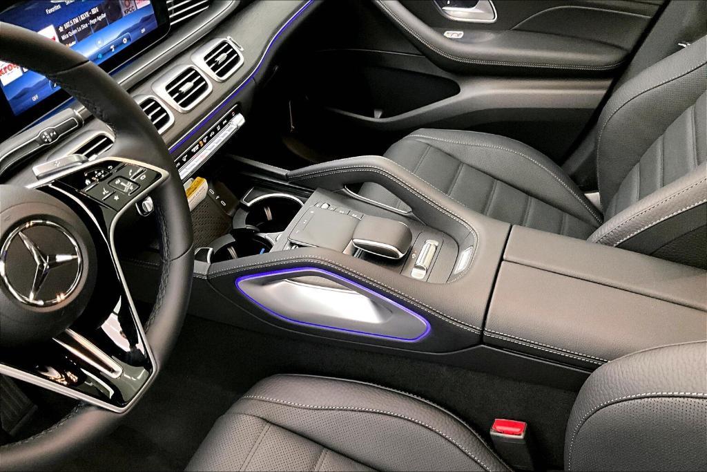 new 2025 Mercedes-Benz GLE 580 car, priced at $98,695