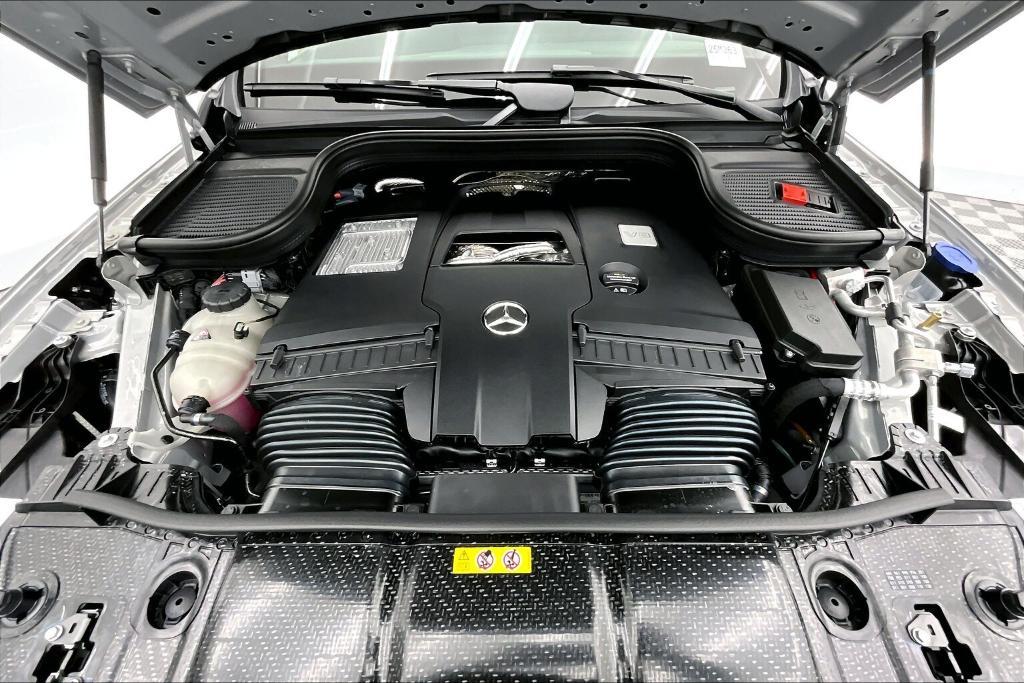 new 2025 Mercedes-Benz GLE 580 car, priced at $98,695
