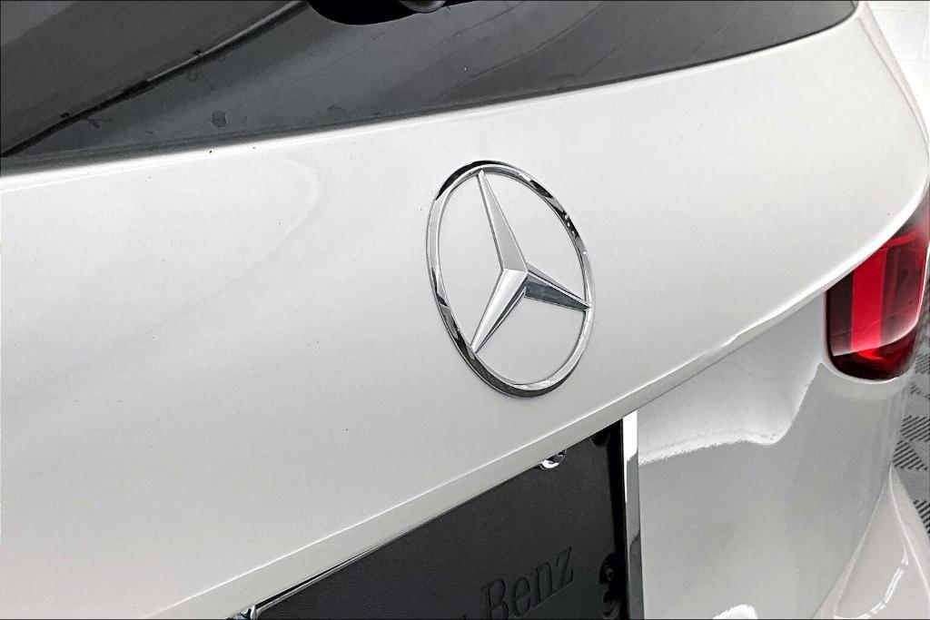 new 2025 Mercedes-Benz GLB 250 car, priced at $47,420