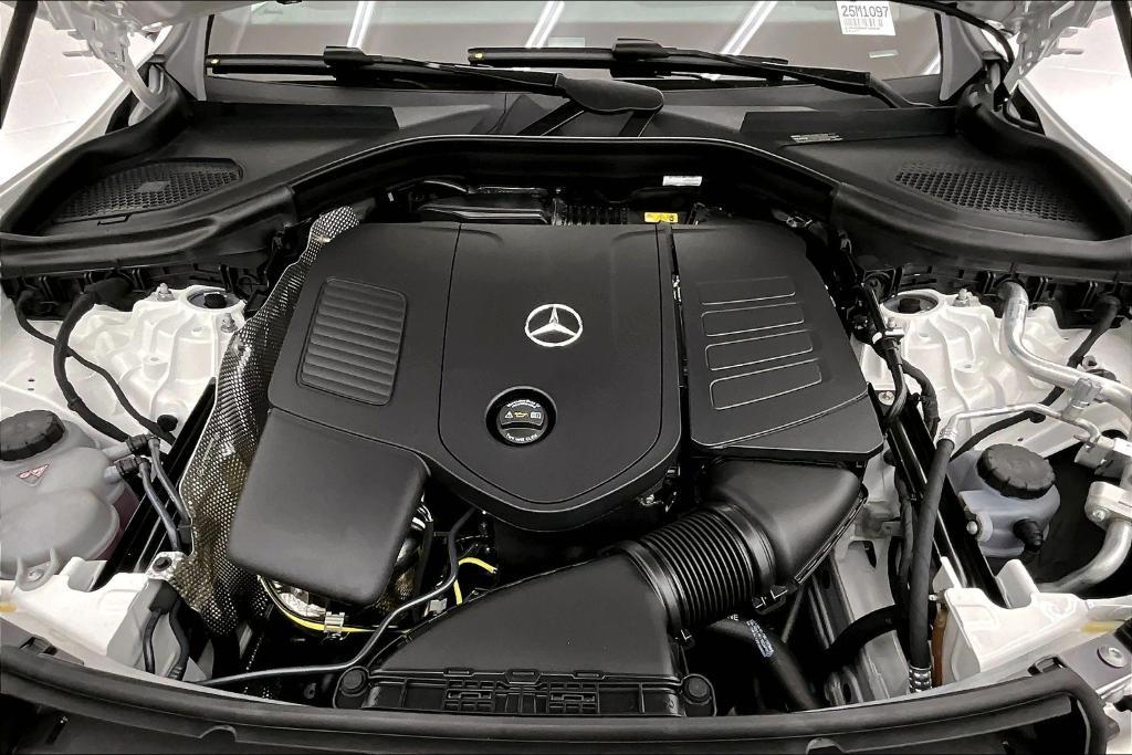 new 2025 Mercedes-Benz GLC 300 car, priced at $52,605